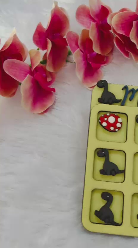 Dinosaur Tic Tac Toe